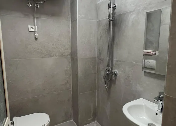 Iliria Apartamento *